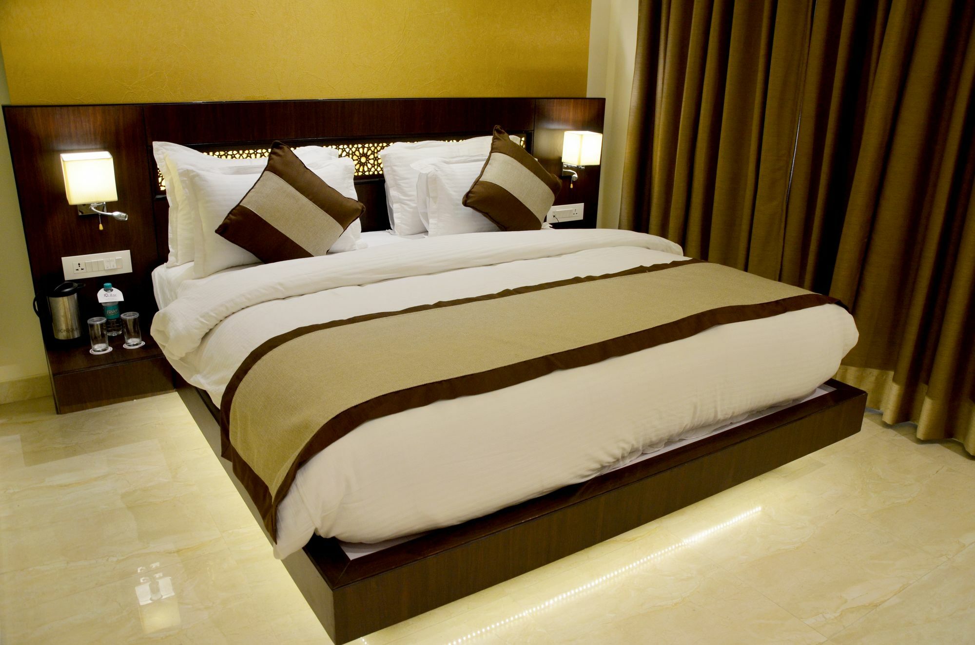 Hotel Lilac Кота Экстерьер фото
